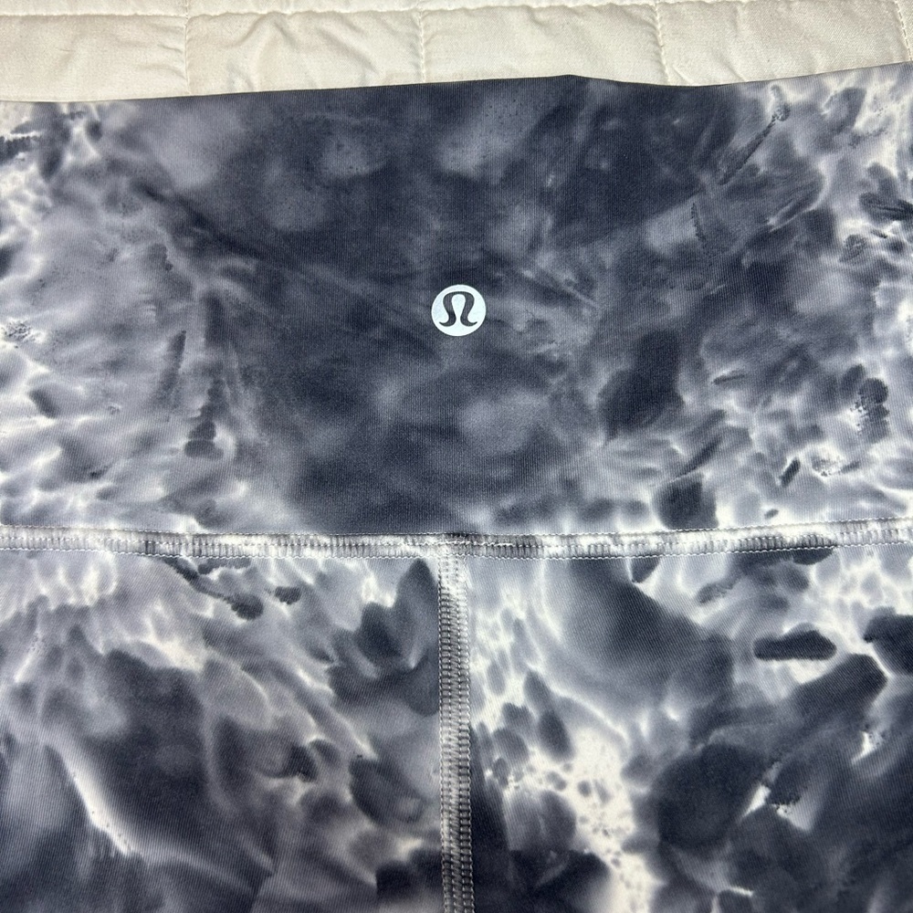 Lululemon Wunder Under High-Rise Crop 21” – Lux Marble Dye – Size 20 Like New - Picture 4 of 8